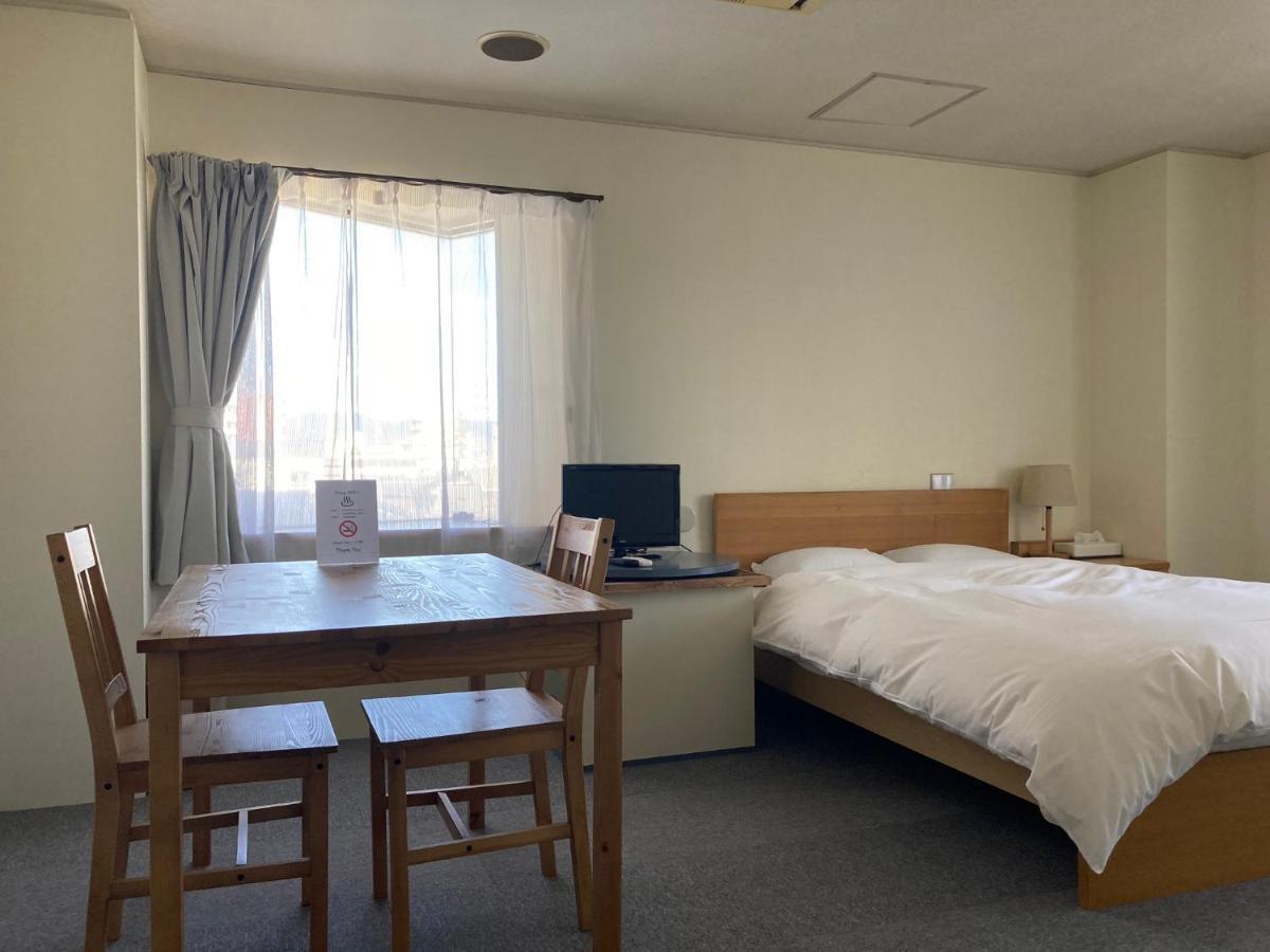 J-Hoppers Beppu Guesthouse ジェイホッパーズ別府ゲストハウス Exterior foto